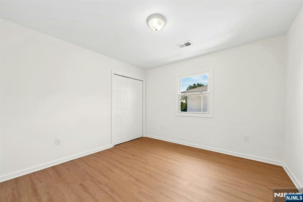 726 Saddle River Road Saddle Brook, NJ 07663 - Photo 24 of 32