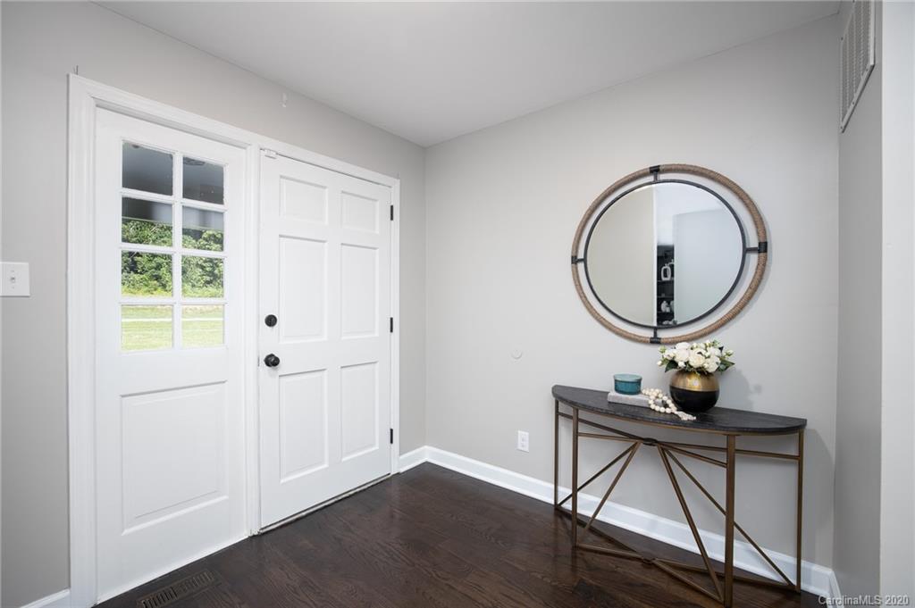 20015 Shearer Road Davidson, NC 28036 - Photo 13 of 32 Gallery Image 13