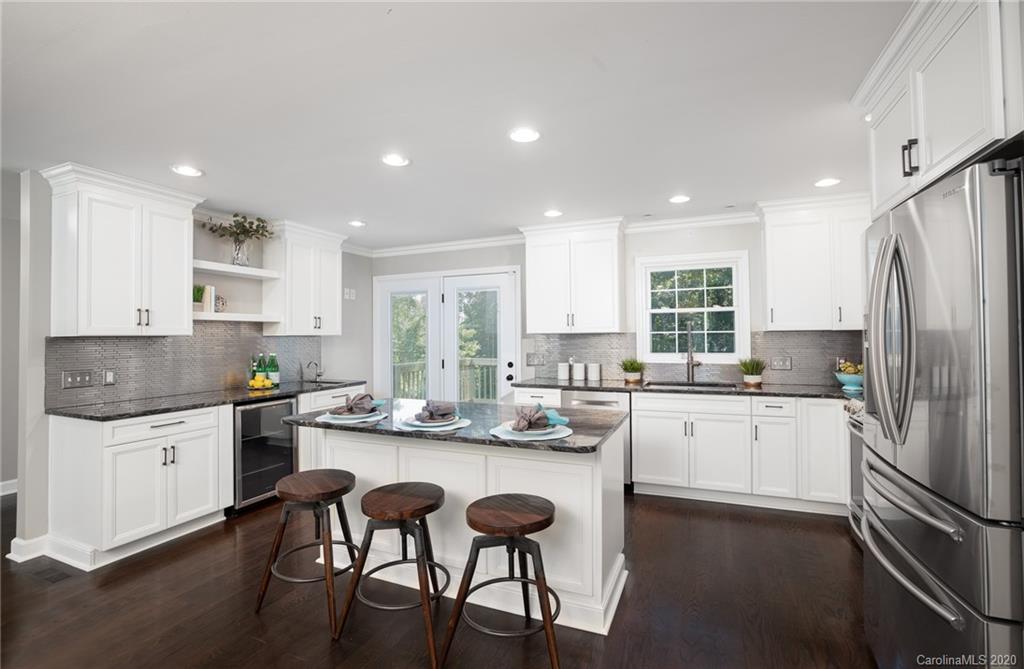 20015 Shearer Road Davidson, NC 28036 - Photo 4 of 32 Gallery Image 4