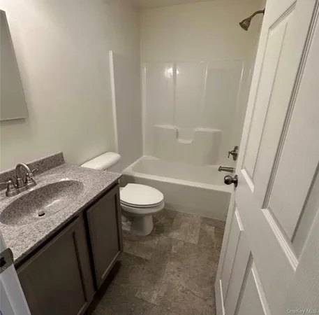 $2,400 | 26 Grand Street, Marlboro, NY 12542