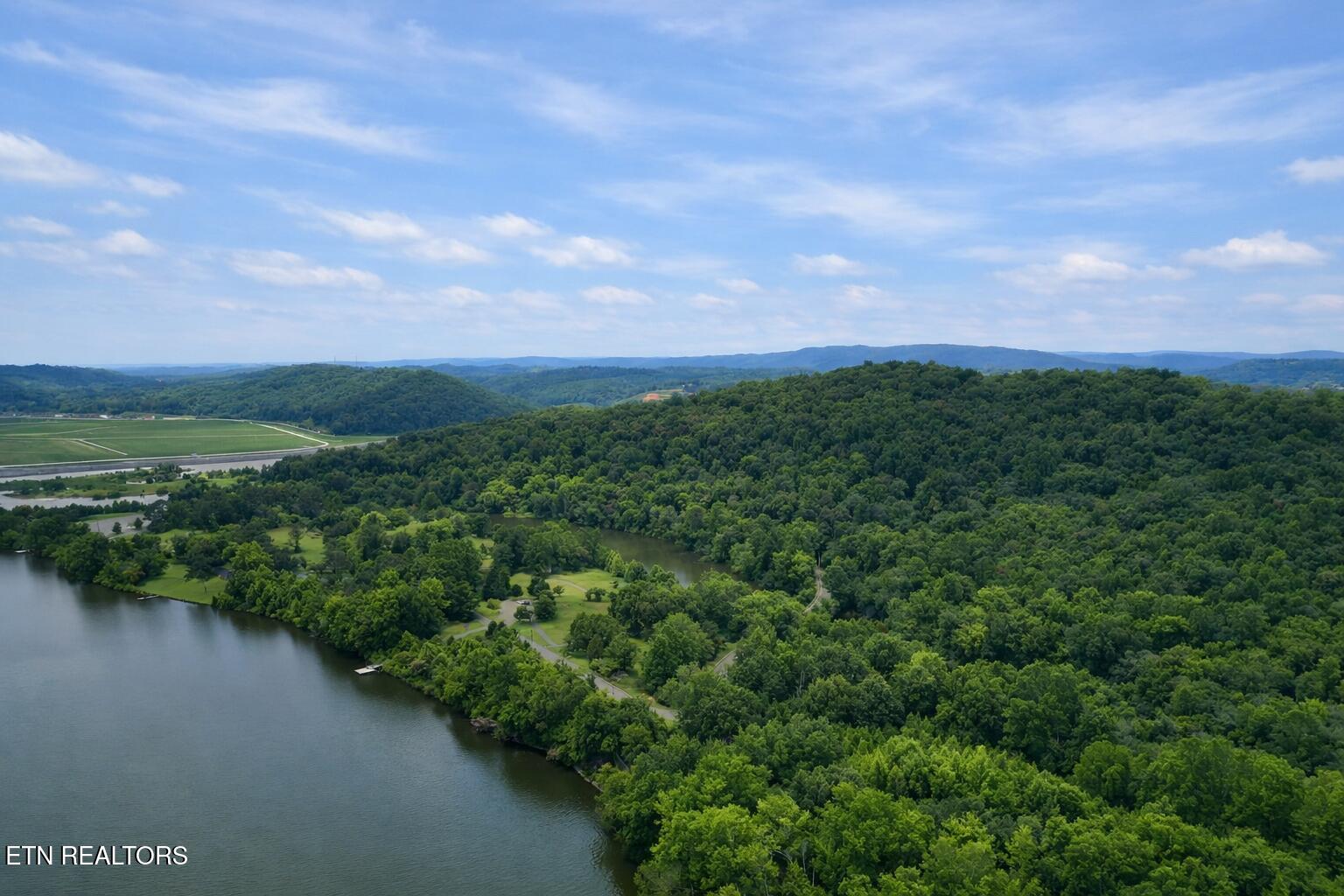 440 Swan Pond Cir Road Harriman, TN 37748 - Photo 7 of 17 Aerial Lake View Left of the property to