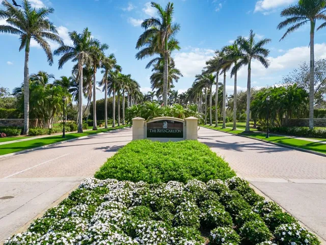 $1,395,000 | 2847 Tiburon Boulevard East, Unit 102, Naples, FL 34109