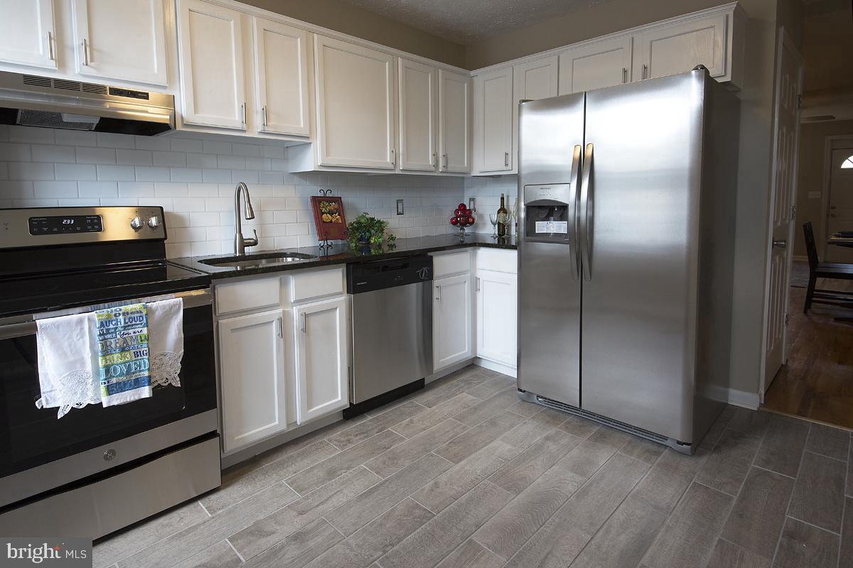 1317 Cooksie Street Baltimore, MD 21230 - Photo 3 of 13 Plenty of counter space