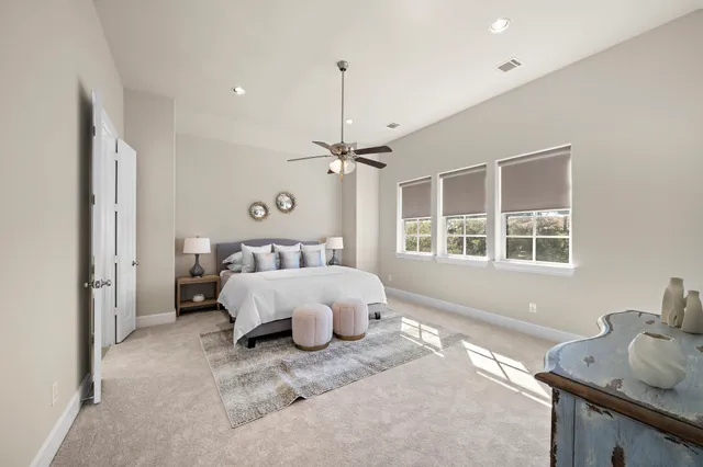 $4,000 | 4533 Polk Street, Houston, TX 77023