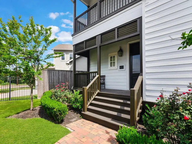 $4,000 | 4533 Polk Street, Houston, TX 77023