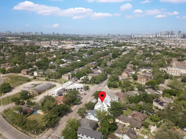 $4,000 | 4533 Polk Street, Houston, TX 77023