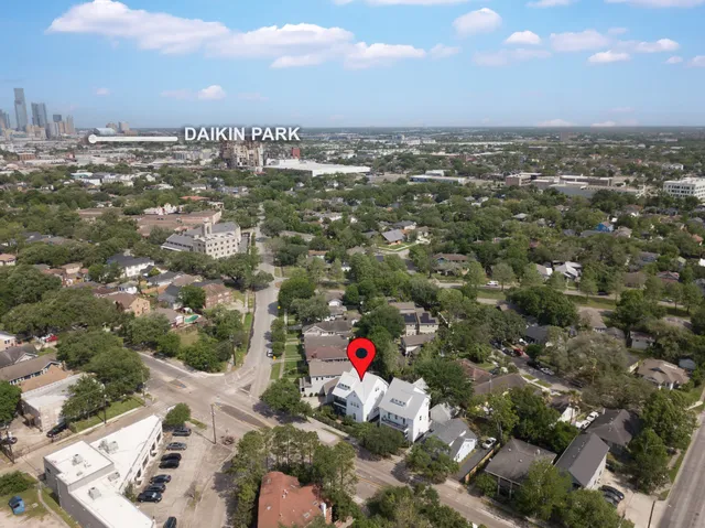 $4,000 | 4533 Polk Street, Houston, TX 77023