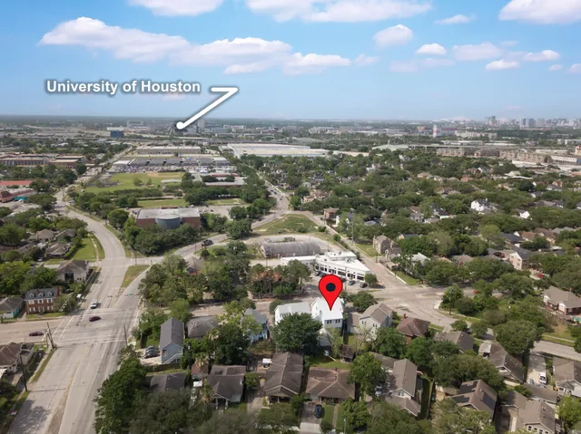 $4,000 | 4533 Polk Street, Houston, TX 77023