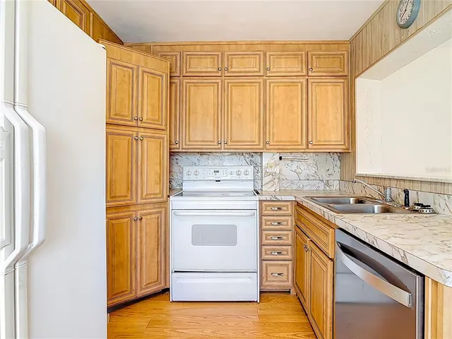 $370,000 | 730 West University Avenue, Deland, FL 32720