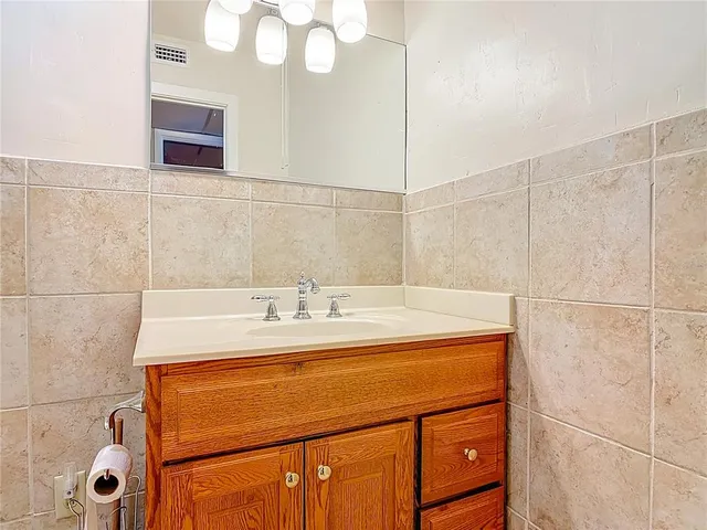 $370,000 | 730 West University Avenue, Deland, FL 32720