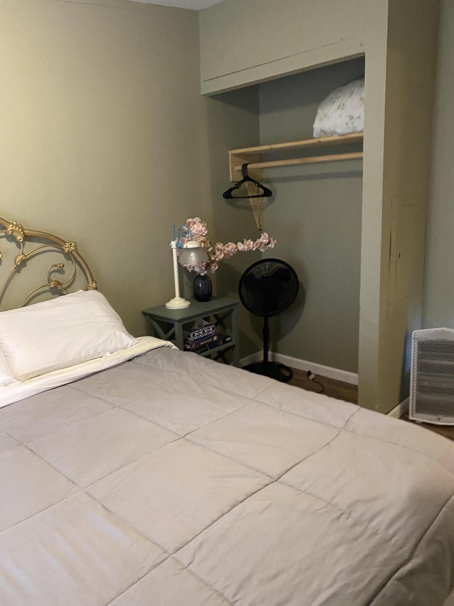 321 Pawnee Lane Decatur, TN 37322 - Photo 26 of 32 a bedroom with a bed and cabinets
