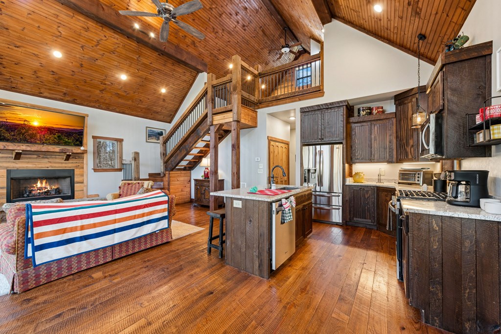 139 White Oak Drive Blue Ridge, GA 30513 - Photo 14 of 59