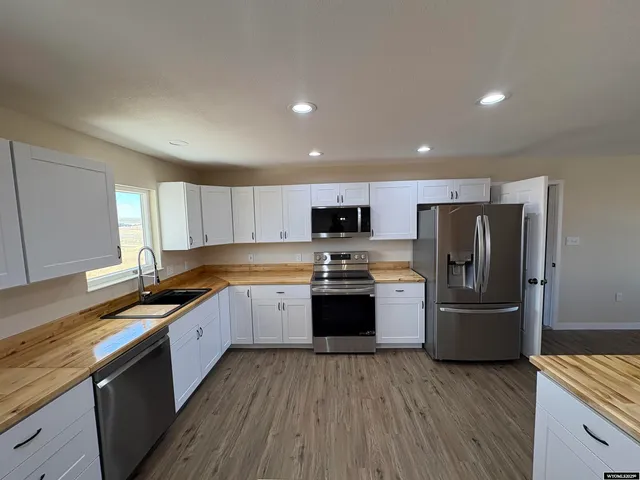 $455,000 | 280 Short Street, Thermopolis, WY 82443