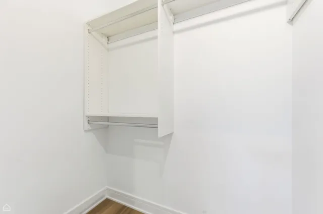 $2,950 | 3902 South Lake Park Avenue, Unit 1, Chicago, IL 60653