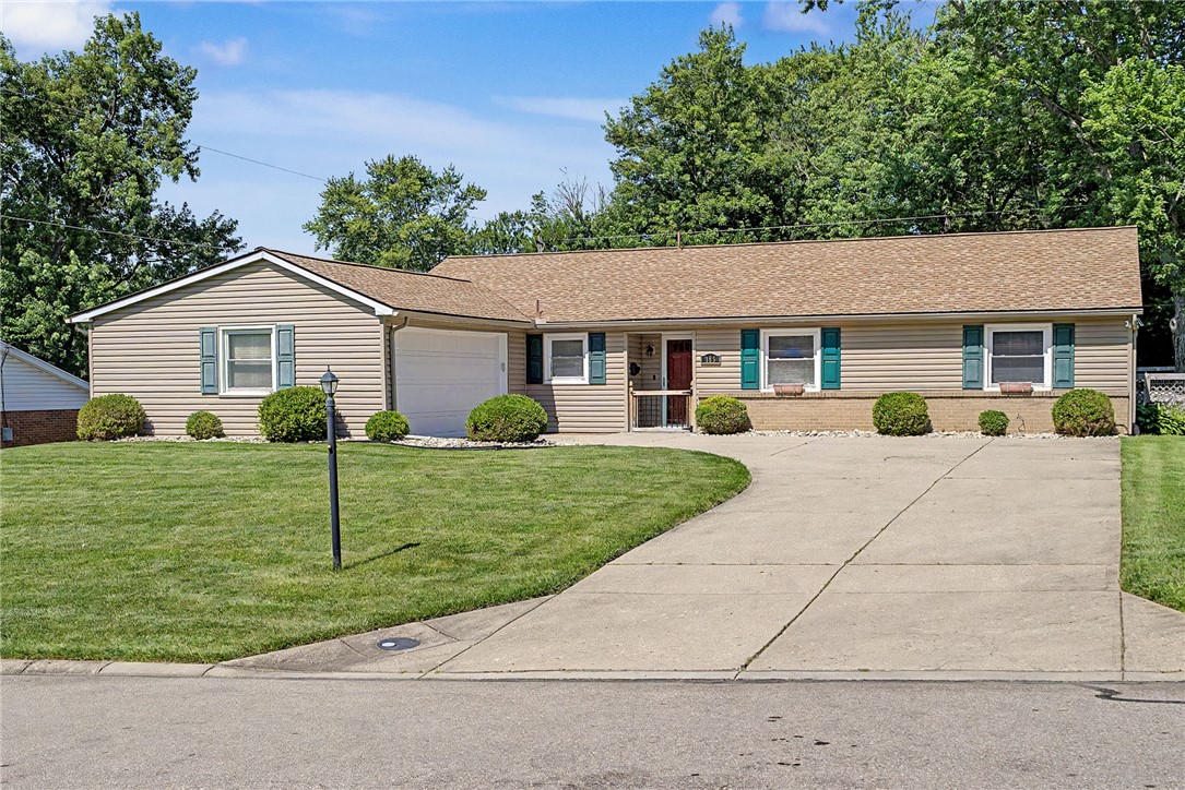 185 Broadripple Road Centerville, OH 45458 - Photo 2 of 43