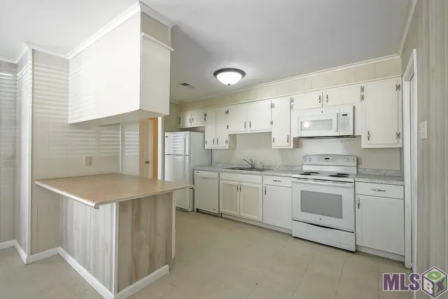 $159,900 | 233 Gloria Drive, Baton Rouge, LA 70819