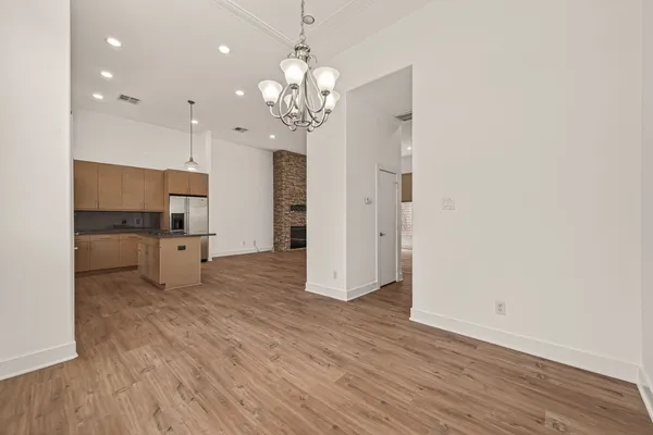 $3,000 | 724 Ruthven Street, Houston, TX 77019