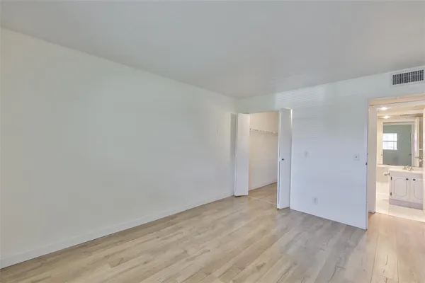 $99,990 | 1811 Bedford Lane, Unit 153, Sun City Center, FL 33573