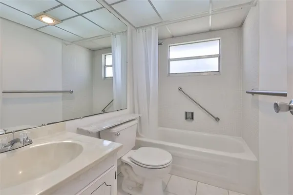 $99,990 | 1811 Bedford Lane, Unit 153, Sun City Center, FL 33573