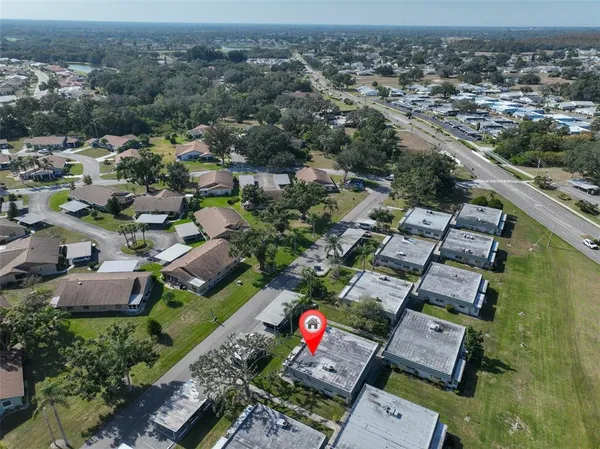 $99,990 | 1811 Bedford Lane, Unit 153, Sun City Center, FL 33573