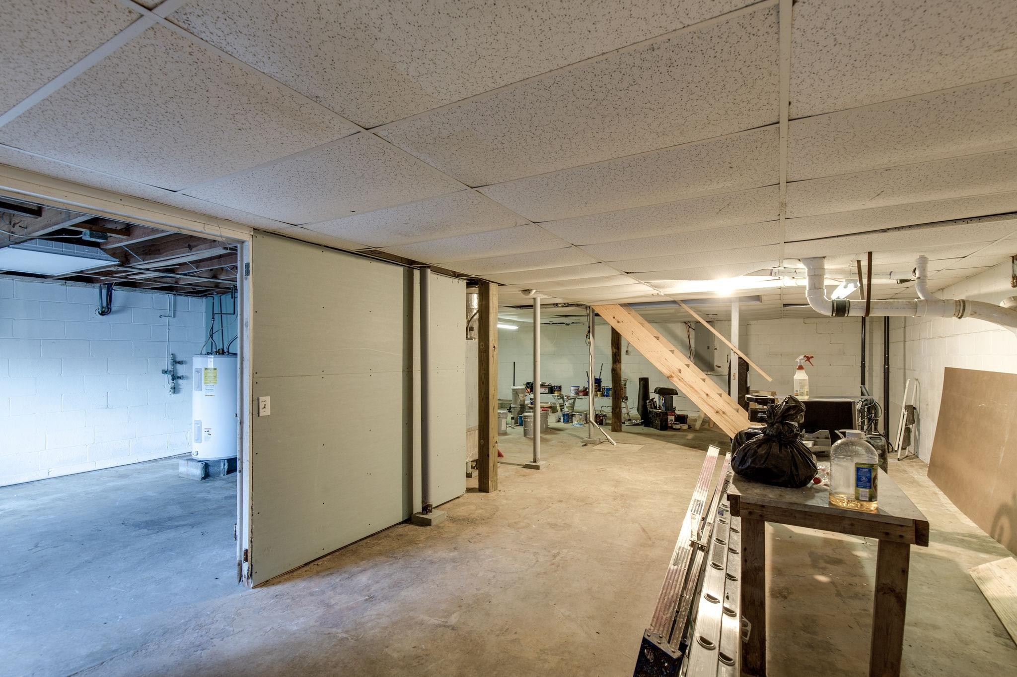 256 Manzano Road Madison, TN 37115 - Photo 20 of 24 a view of a room with gym equipment