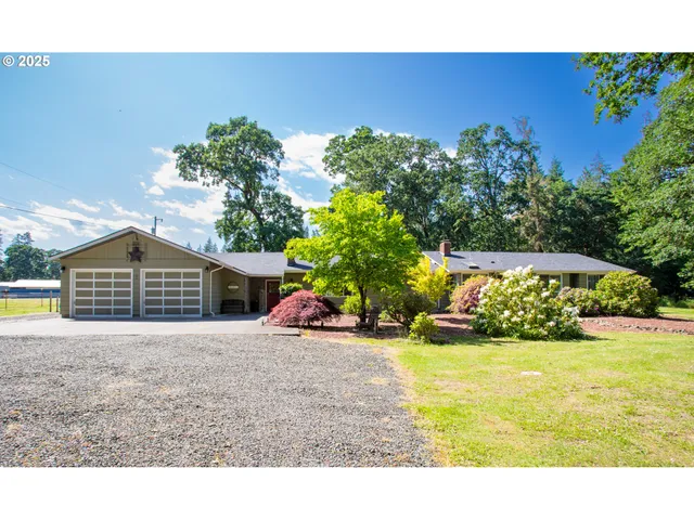 $685,000 | 89312 Territorial Highway, Elmira, OR 97437