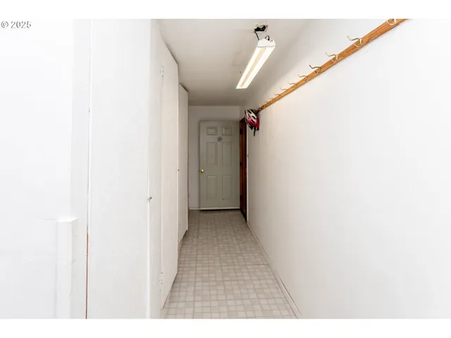 $685,000 | 89312 Territorial Highway, Elmira, OR 97437