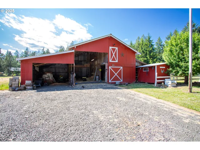 $685,000 | 89312 Territorial Highway, Elmira, OR 97437
