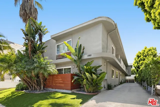 $4,250,000 | 11921 Goshen Avenue, Los Angeles, CA 90049