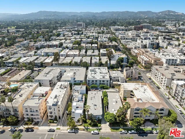 $4,250,000 | 11921 Goshen Avenue, Los Angeles, CA 90049