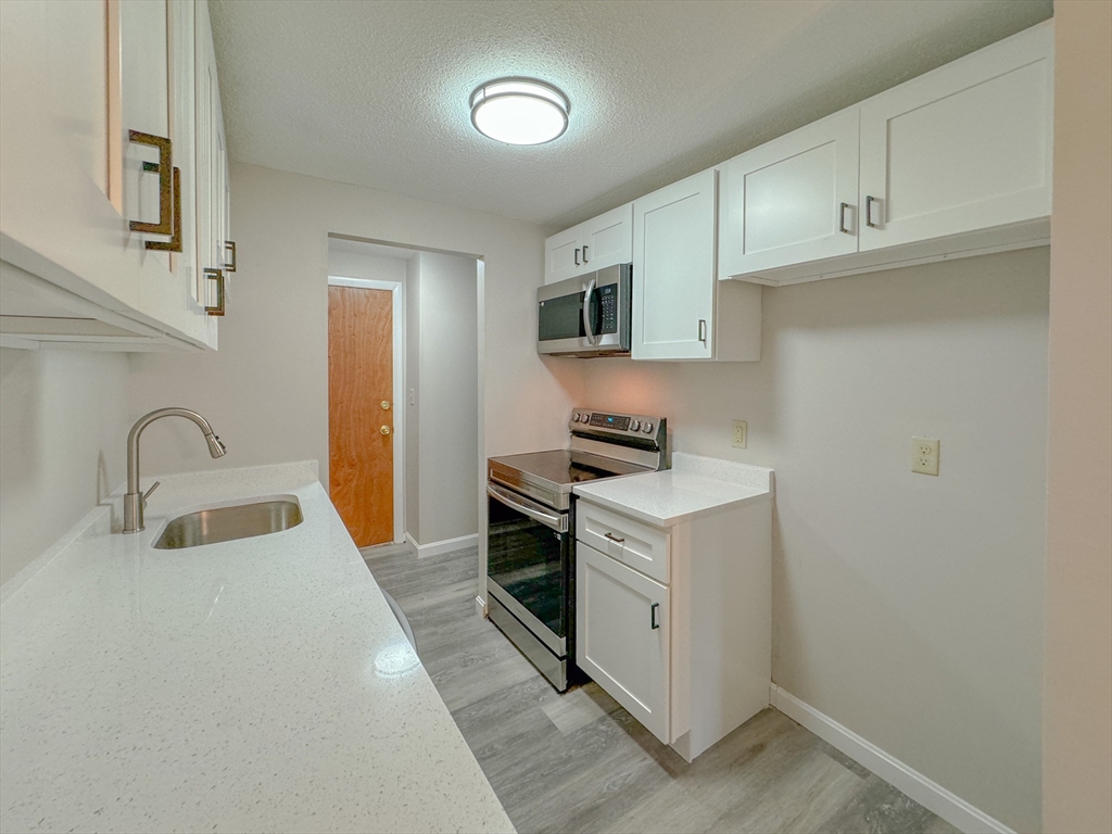 96 Main Street, Unit B6 Foxboro, MA 02035 - Photo 15 of 26