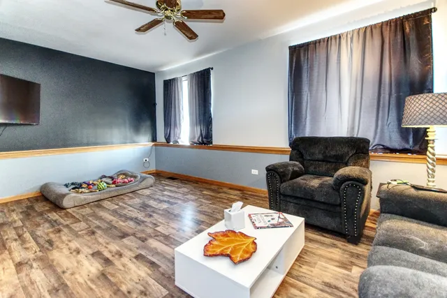 $330,000 | 917 Prairie Path Lane, Joliet, IL 60436