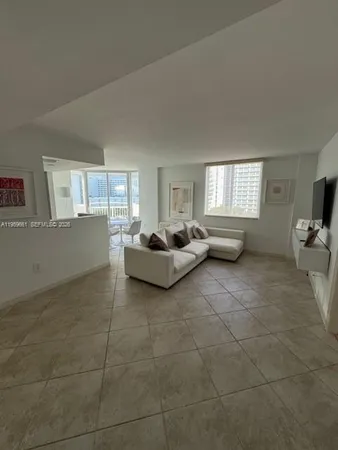 $3,400 | 1621 Bay Road, Unit 708, Miami Beach, FL 33139