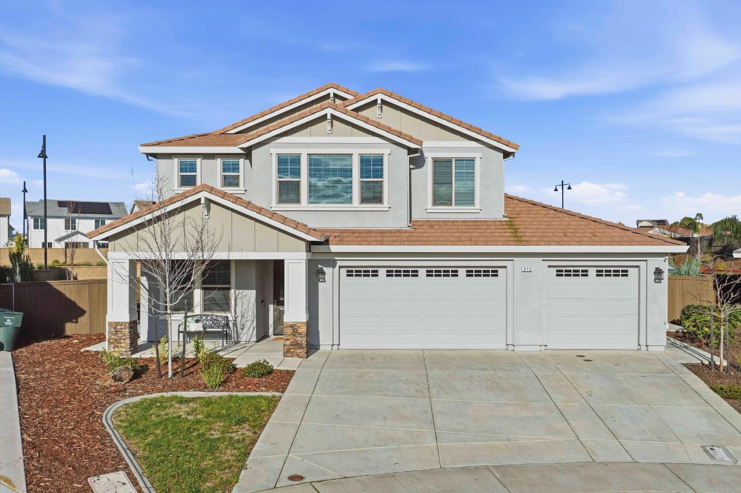 810 Broken Bit Court Rocklin, CA 95765 - Photo 7 of 47 a front view of a house with a yard