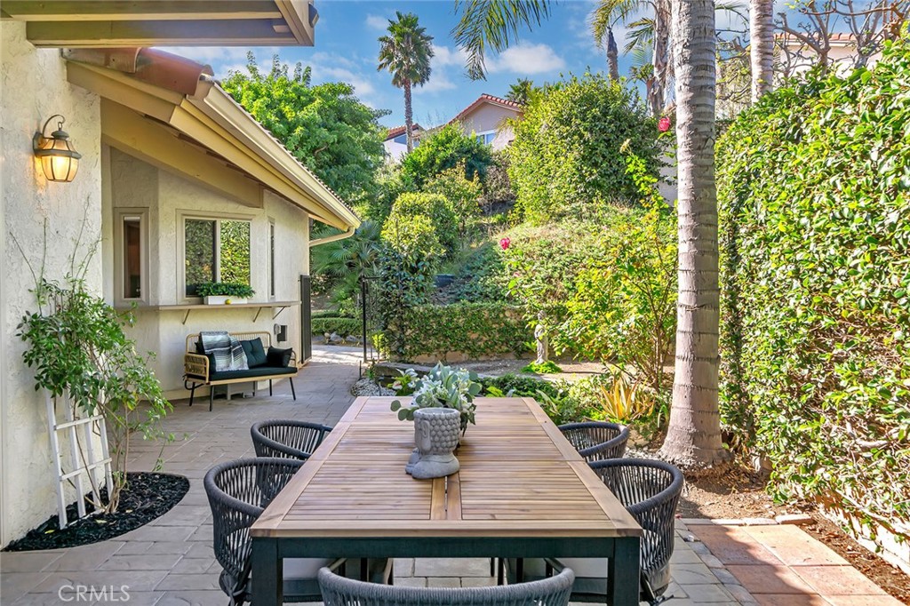 25151 Via Playa Dana Point, CA 92629 - Photo 14 of 50