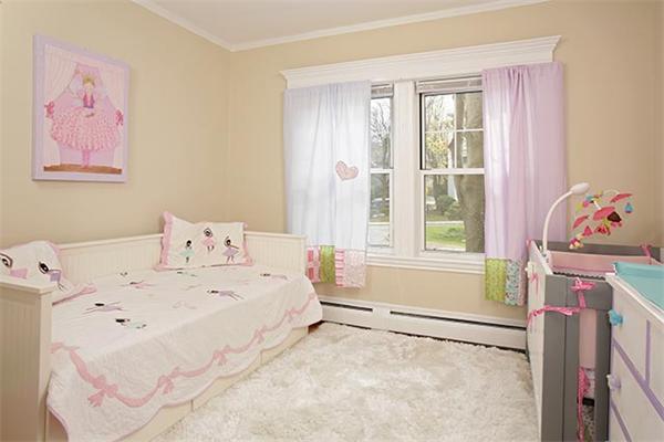142 Middlesex Road, Unit 1 Newton, MA 02467 - Photo 7 of 9
