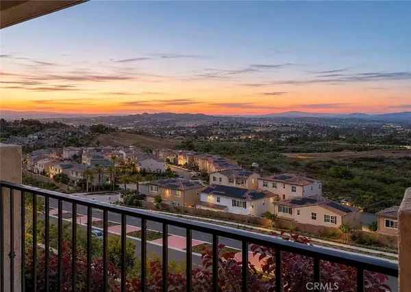 $825,000 | 1610 Holly Leaf Way, Oceanside, CA 92056