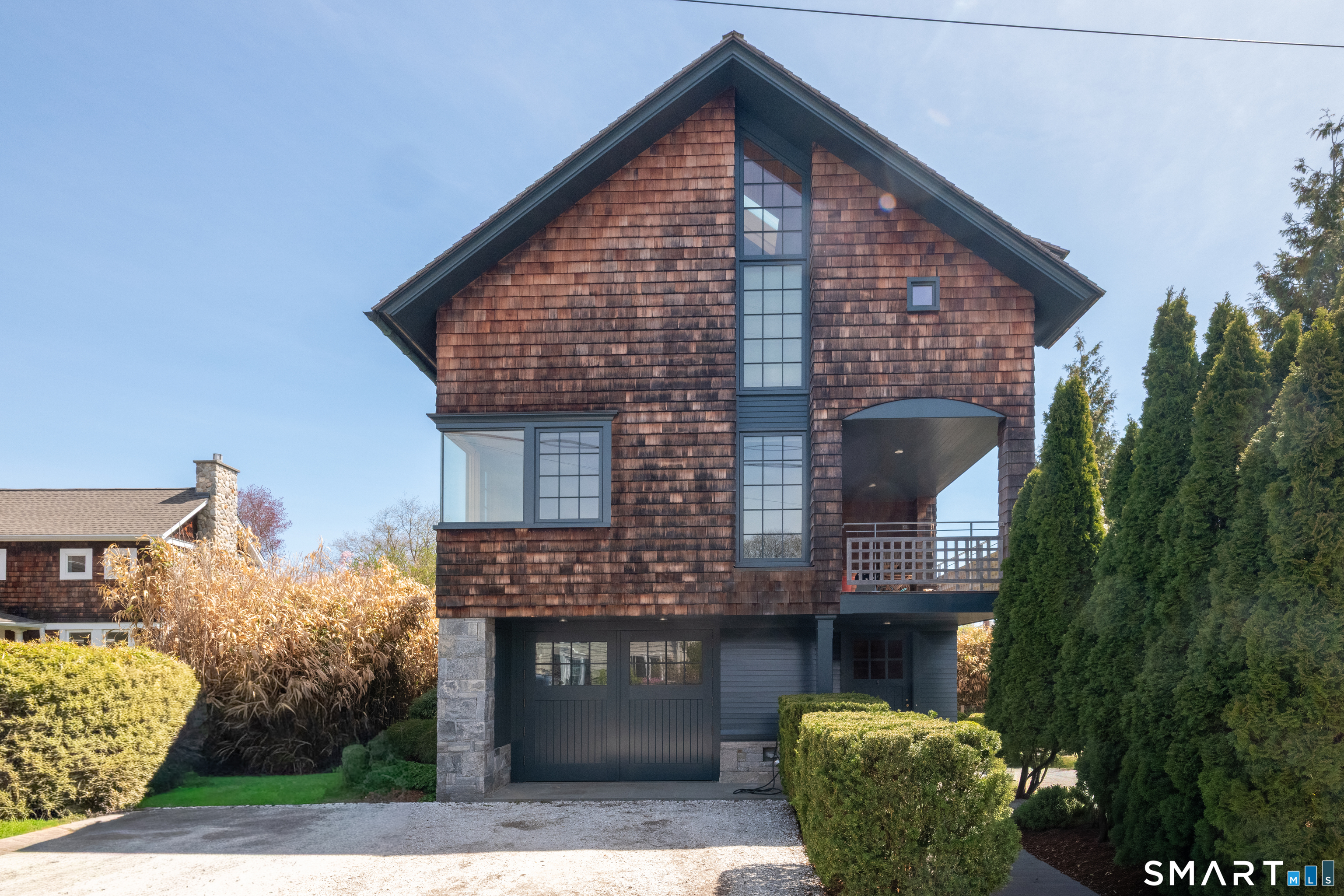 61 Hartford Avenue Madison, CT 06443 - Photo 4 of 40