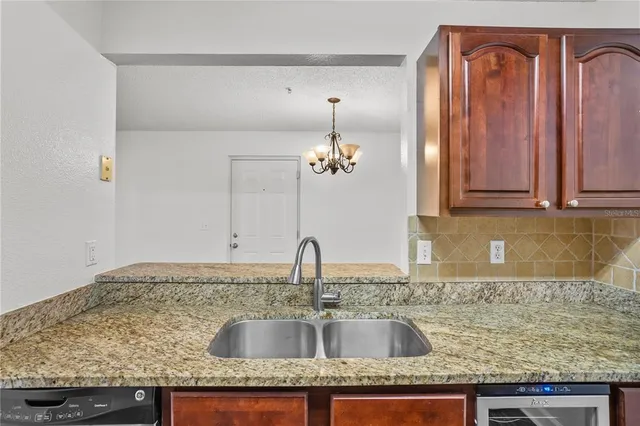 $179,500 | 2025 Dixie Belle Drive, Unit 2025F, Orlando, FL 32812