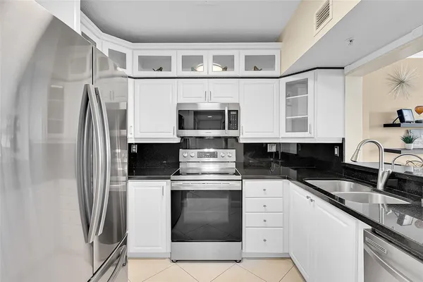 $375,000 | 3020 Northeast 32nd Avenue, Unit 805, Fort Lauderdale, FL 33308