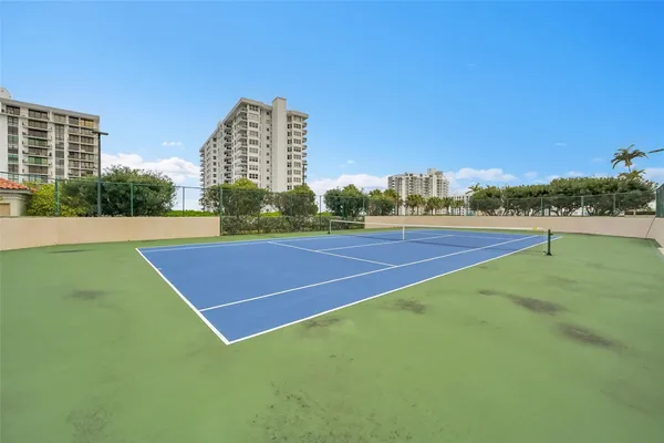 $375,000 | 3020 Northeast 32nd Avenue, Unit 805, Fort Lauderdale, FL 33308