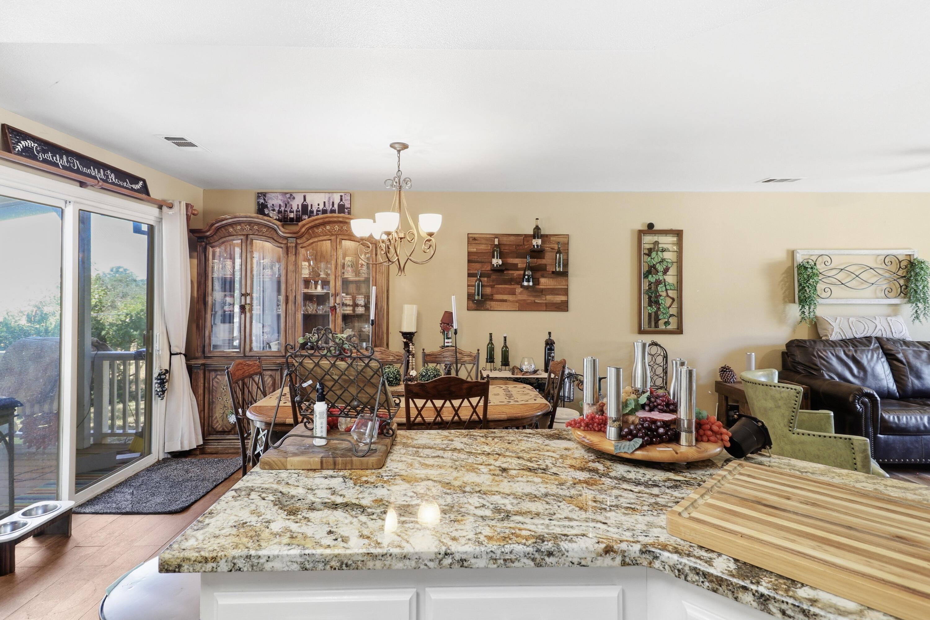 5094 Wilson Hill Road Manton, CA 96059 - Photo 12 of 35 KITCHEN/DINING ARE
