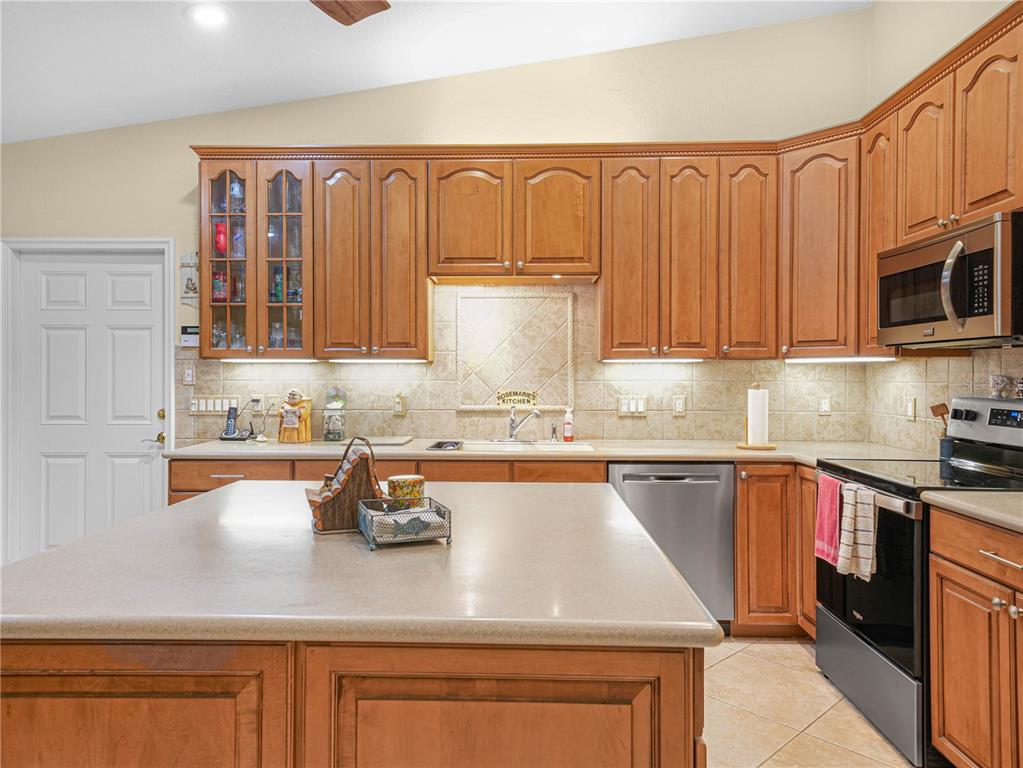 5001 Lakewood Road Sebring, FL 33875 - Photo 4 of 27