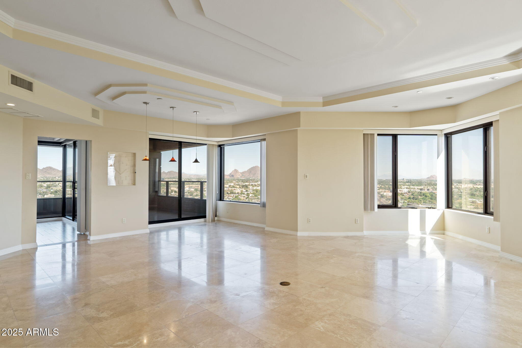 1040 East Osborn Road, Unit 1602 Phoenix, AZ 85014 - Photo 11 of 66 15-web-or-mls-DSC_1015