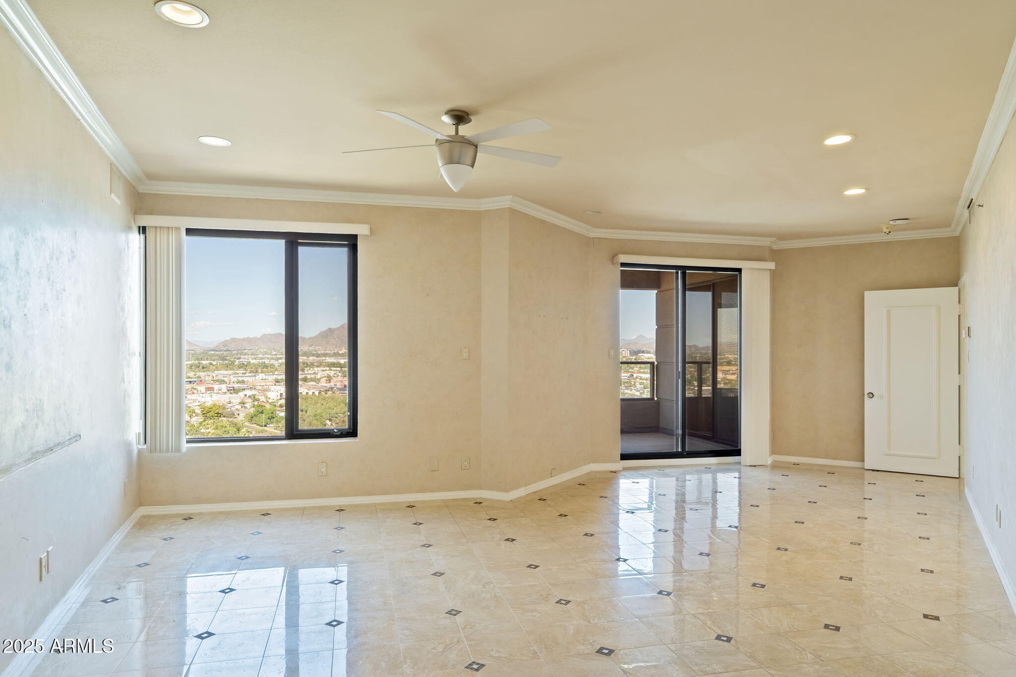 1040 East Osborn Road, Unit 1602 Phoenix, AZ 85014 - Photo 30 of 66 36-web-or-mls-DSC_1036