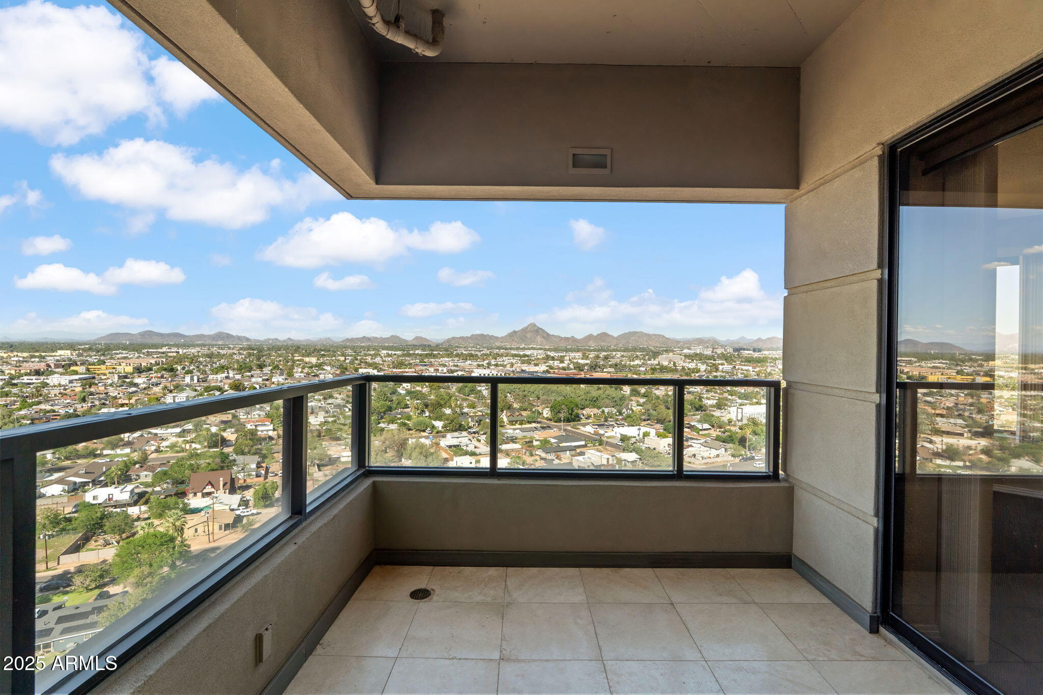 1040 East Osborn Road, Unit 1602 Phoenix, AZ 85014 - Photo 45 of 66 51-web-or-mls-DSC_1051