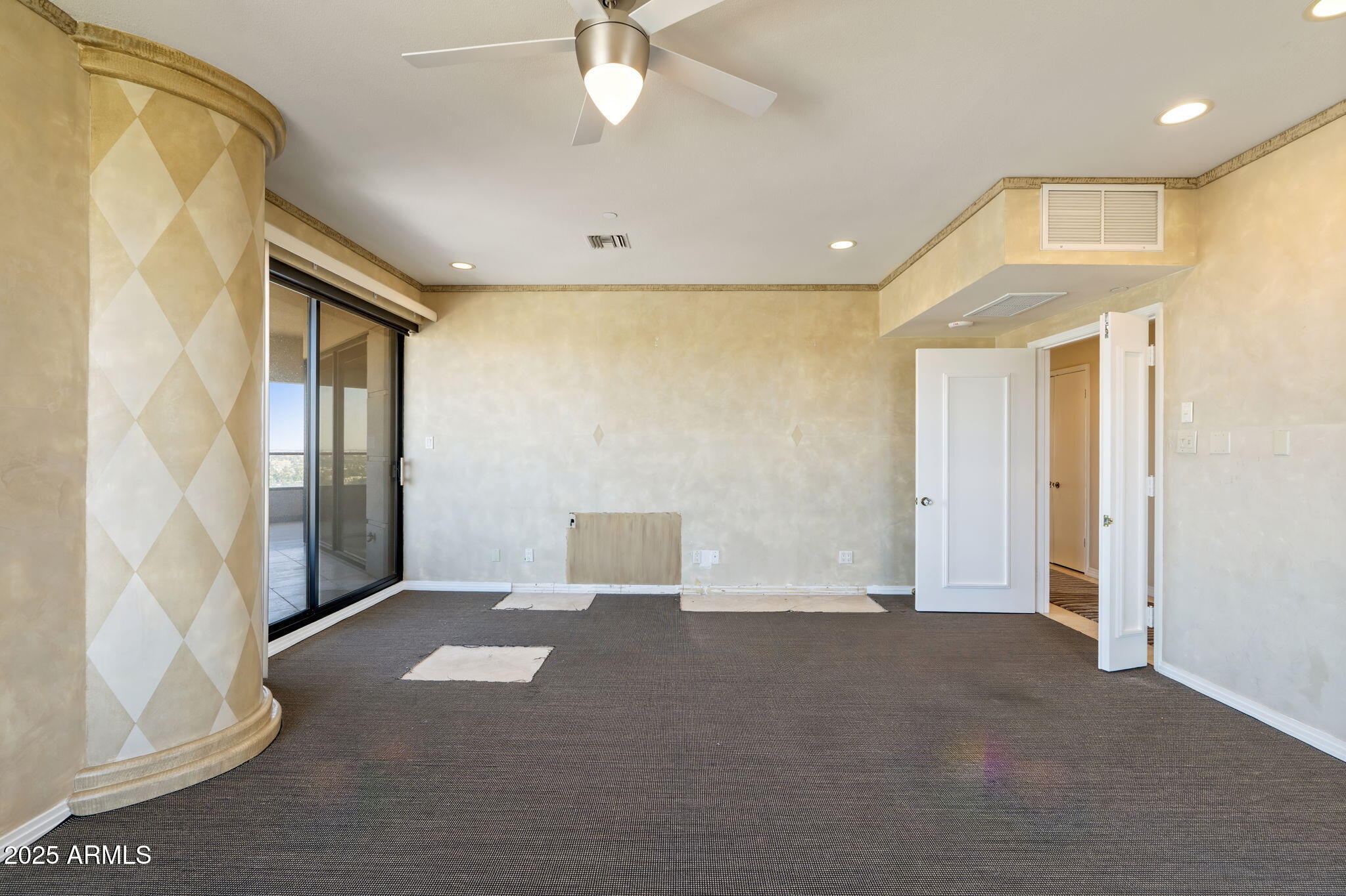 1040 East Osborn Road, Unit 1602 Phoenix, AZ 85014 - Photo 49 of 66 55-web-or-mls-DSC_1055