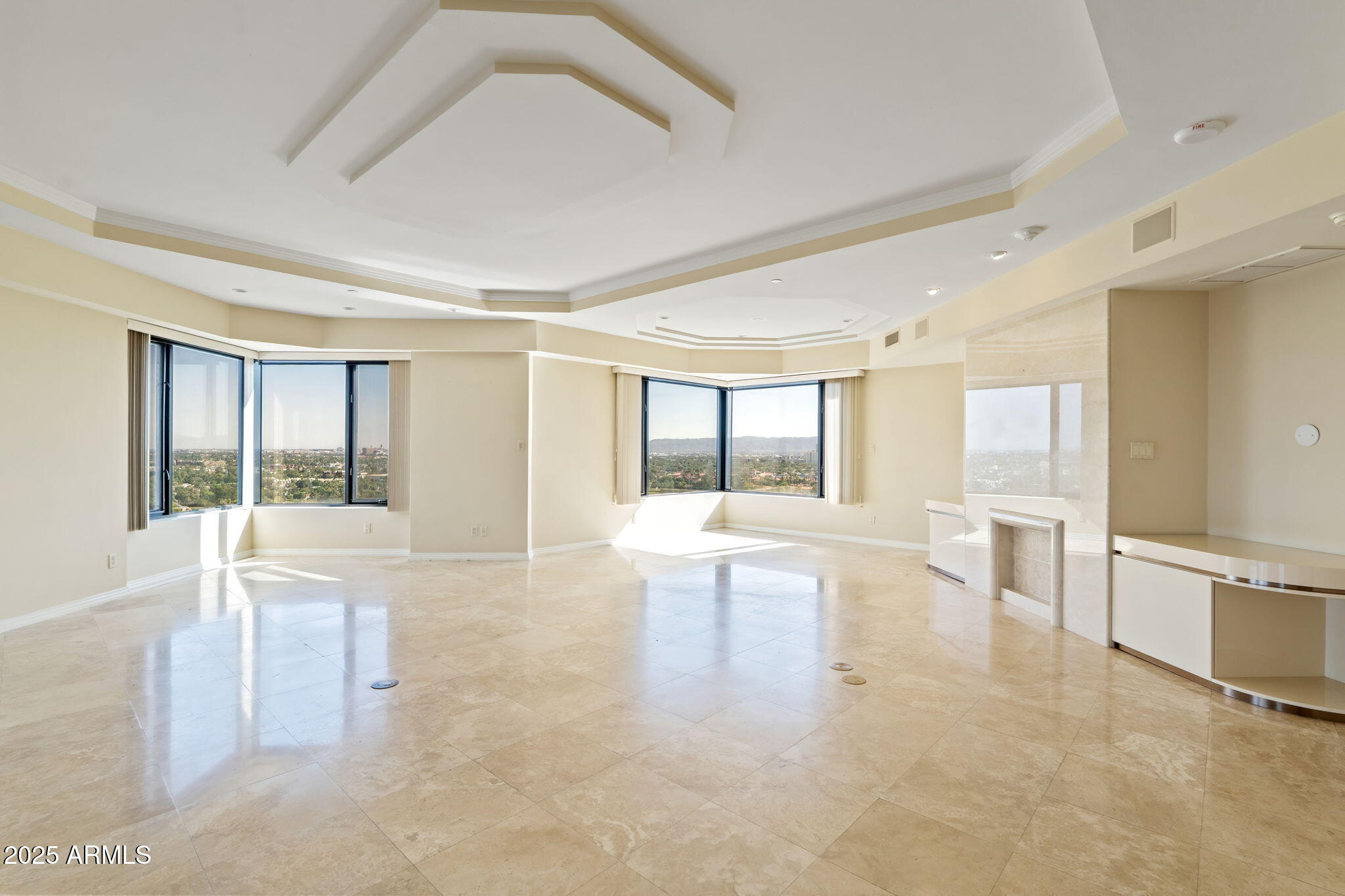 1040 East Osborn Road, Unit 1602 Phoenix, AZ 85014 - Photo 10 of 66 14-web-or-mls-DSC_1014