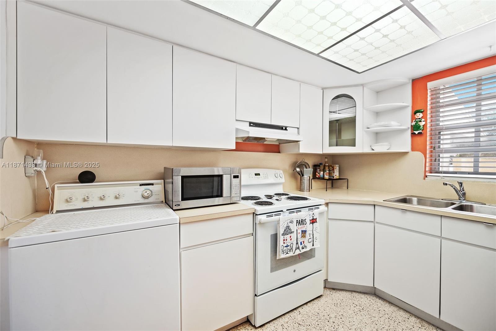 7445 West 16th Avenue Hialeah, FL 33014 - Photo 15 of 30