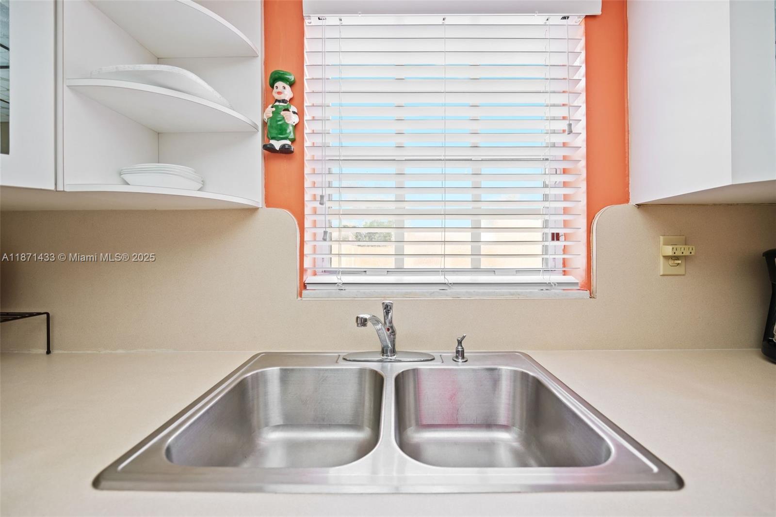 7445 West 16th Avenue Hialeah, FL 33014 - Photo 17 of 30